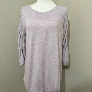 ❄️ ⛄️ Chico’s lavender heather blouse. Rouche Sleeves size 1